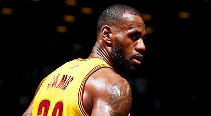 Λεμπρόν Τζέιμς: 212 πόντοι και 208 ασίστ μακριά από το θαύμα!