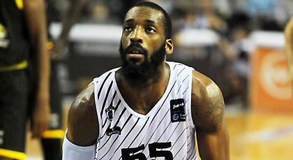 Αμφίβολος με Ολυμπιακό ο Τζόουνς!