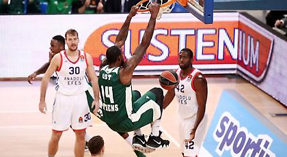 «Πέταξε» και κάρφωσε ο Γκιστ! (video)