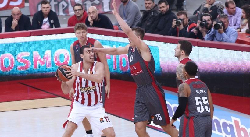 LIVE: Ολυμπιακός-Αρμάνι Μιλάνο (4η περίοδος)