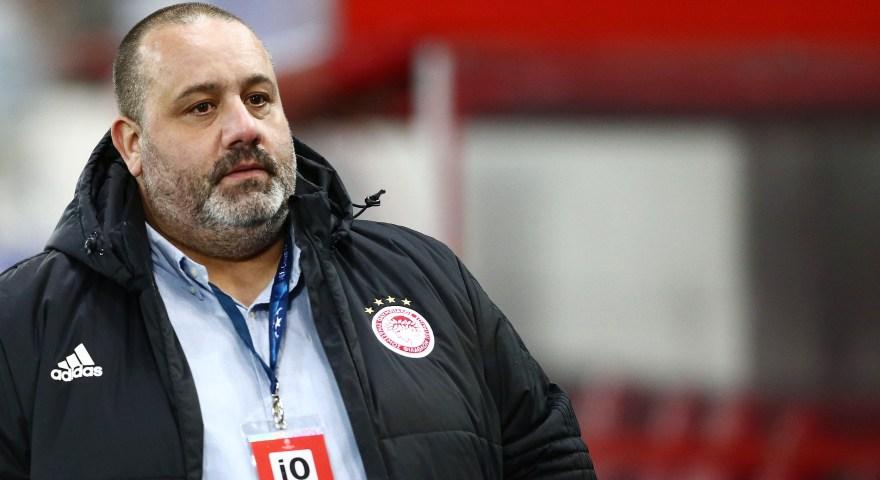 Καραπαπάς: «Εμείς δεν πετάμε λευκή πετσέτα ποτέ»