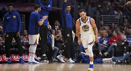 Εξωπραγματικός Κάρι διέλυσε τους Κλίπερς!