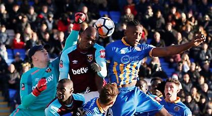 Τα βρήκε… μπαστούνια από τη Σριούσμπερι η Γουέστ Χαμ!