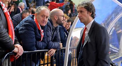 Τα «άκουσε» από τους οπαδούς της Βαρέζε ο Κολντεμπέλα!