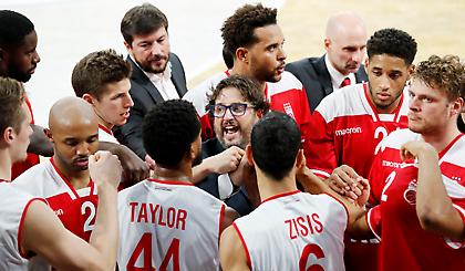 Επέμβαση ώμου για Τρινκιέρι