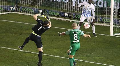 Ένας να τη βάζει μέσα