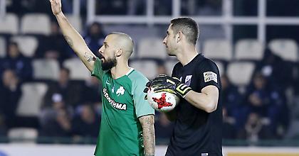 Επεισόδιο και παραλίγο ξύλο ανάμεσα σε οπαδούς του Παναθηναϊκού και τον Παπαδόπουλο (video)