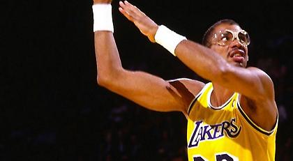 Καρίμ Αμπντούλ Τζαμπάρ: Έσπασε το φράγμα των 34.000 πόντων & έγινε ο 1ος σκόρερ στην ιστορία του NBA