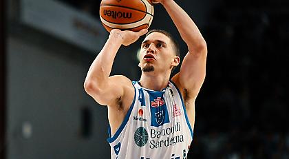 Ανανέωσε με Σάσαρι ο Μπάμφορθ