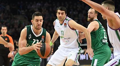 «Αφρενάριστος» Σάρας με τον... ίδιο ήρωα! (video)