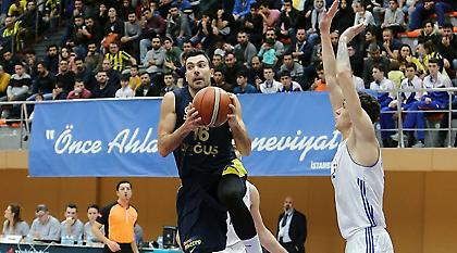 Άνετα και με μαέστρο Σλούκα η Φενέρ πριν τον Παναθηναϊκό