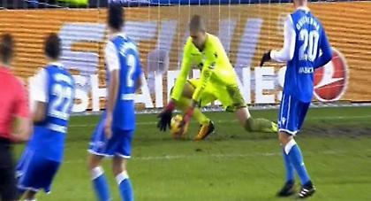 Απίθανη «φάβα» από τον τερματοφύλακα της Λα Κορούνια (video)