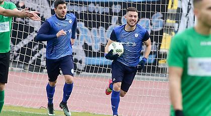 Το καθήκον του ο Ηρακλής με τρομερό Ρόβα