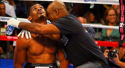 O πυγμάχος αυτός νίκησε και τον καρκίνο!