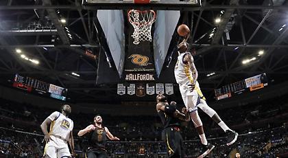 Μεγάλη νίκη στο Κλίβελαντ για τους Γουόριορς