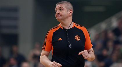 Και ο Λαμόνικα στους διαιτητές του αγώνα του Παναθηναϊκός – Φενέρμπαχτσε