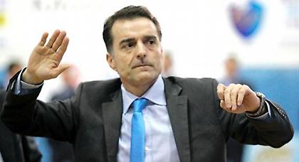 Στον πάγκο του Παγκρατίου ο Κουστένης