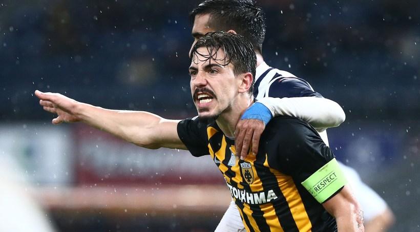 «Μήνυμα» παραμονής στην ΑΕΚ από Σιμόες!