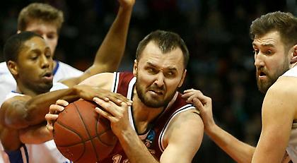 «Τρένο» η Νταρουσάφακα, πάτησε κορυφή η Μπάγερν