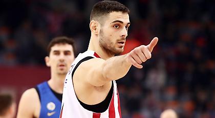 Γλίτωσε τα χειρότερα ο Παπαπέτρου-Απλή κάκωση