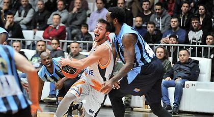 Γκίκας: «Να ζήσουμε μεγάλες στιγμές κόντρα στον Ολυμπιακό»