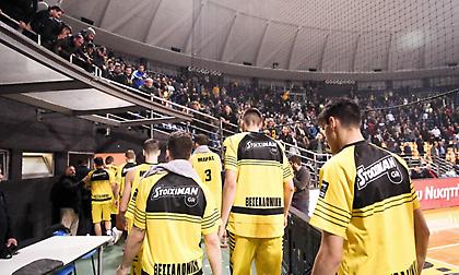 Συνθήματα κατά της διοίκησης της ΚΑΕ από τους οπαδούς του Άρη!