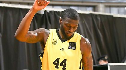 «Αποχωρεί από τον Άρη ο Μπελ»