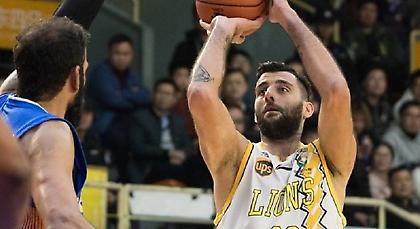 «Διπλός» ο Μπουρούσης, προελαύνει η Ζετζιάνγκ