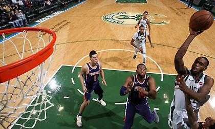 Νίκη χωρίς Giannis για Μπακς