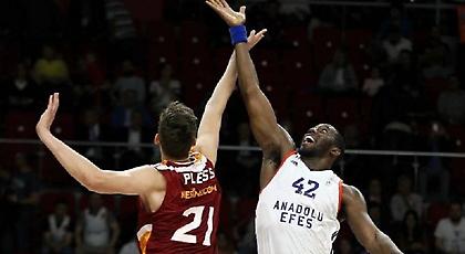 Ευρωλίγκα: «Σκεπάζουν» το καλάθι οι Ντάνστον και Πλάις