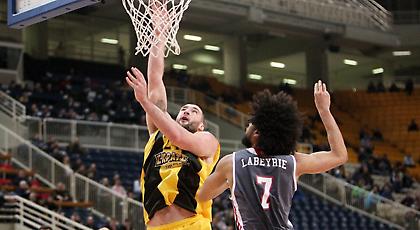 Η φοβερή τάπα του Καββαδά στον Ράιτ! (video)