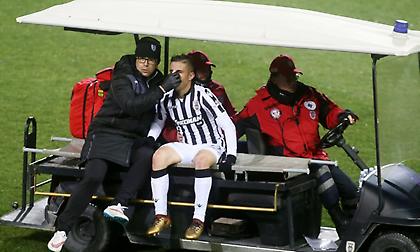 Κάταγμα στη μύτη ο Πέλκας