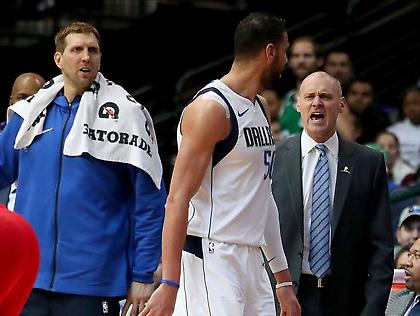 Σπάνιο: Ο προπονητής (Καρλάιλ) ζήτησε συγγνώμη από τον παίκτη του!