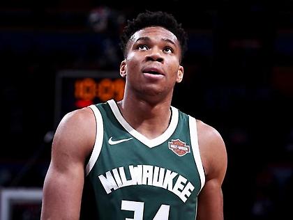 Γιάννης Αντετοκούνμπο: «Δεν θα έχω πρόβλημα και να γίνω ανταλλαγή για να πετύχει η ομάδα» (video)