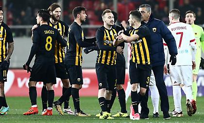 Η ΑΕΚ κέρδισε άλλη μια ευκαιρία, να ξεκαθαρίσει τις αντιφάσεις της