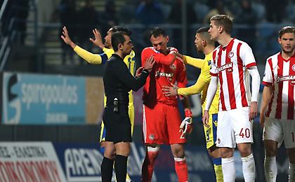 Εξυγίανσης συνέχεια, με την ΑΕΚ μόλις στο -2, αλλά αμήχανη παρασκηνιακά