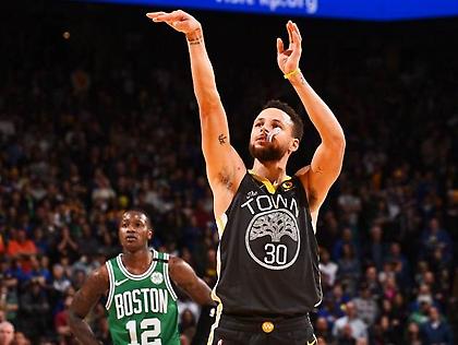 Κάρι: Ξεπερνάει Κάρτερ, πλησιάζει Κρόφορντ στα τρίποντα με 767 λιγότερα παιχνίδια!