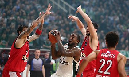 Κάτι παθαίνει ο Ρίβερς με Ολυμπιακό