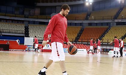 Στρέλνιεκς: «Να πάρουμε την πίεση σαν κίνητρο»