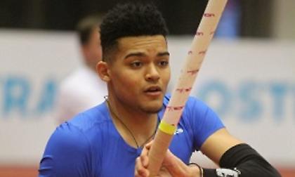 Σειρά το Ντίσελντορφ για Καραλή