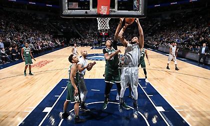 Δεν έφτανε ο «διπλός» Giannis