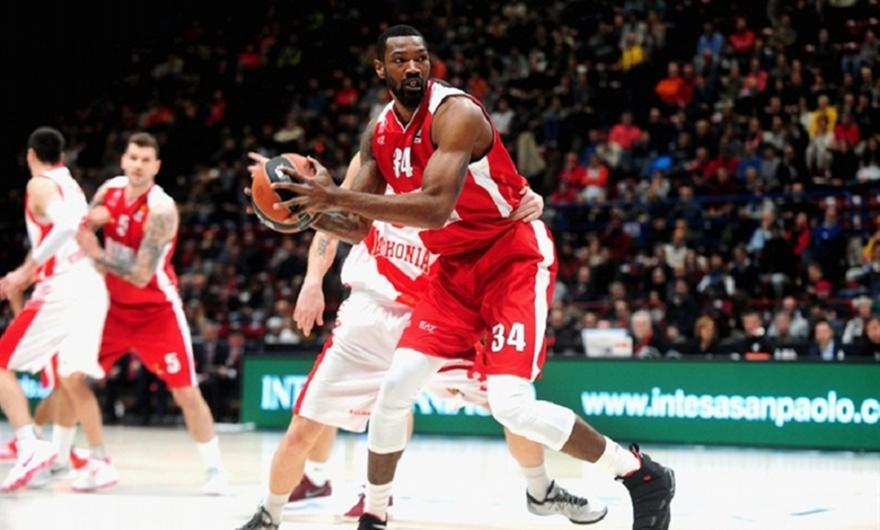 Τέλος από Αρμάνι ο Τζέφερσον