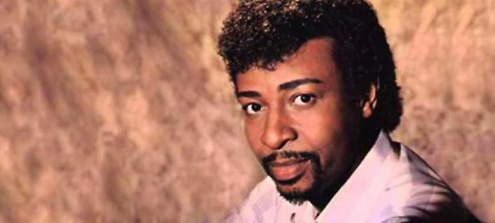 Πέθανε ο Ντένις Εντουαρντς -Η βραβευμένη με Grammy φωνή των Temptations (video)