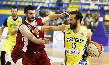 Τρέχει με… 116 το Περιστέρι, 10/15 τρίποντα ο Κλαρκ