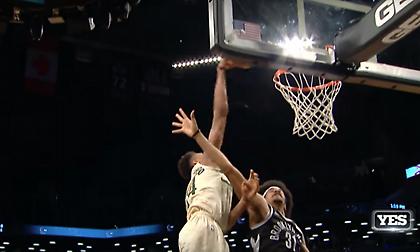 Διπλός Γιάννης στο Top 10 (video)