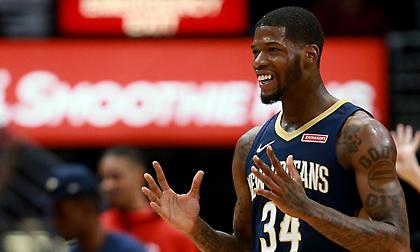 Ζορίζει το πράγμα για Τζέιμς, πήραν Λίγκινς οι Πέλικανς