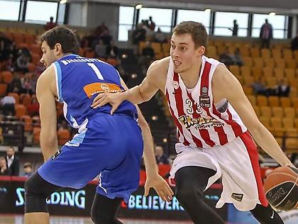 Ουίλτζερ: Σουτάρει για τρίποντο καλύτερα απ’ όλους στον Ολυμπιακό! (video)