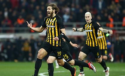 Ο γυάλινος έγινε ατσάλινος μαέστρος στην άμυνα της ΑΕΚ!