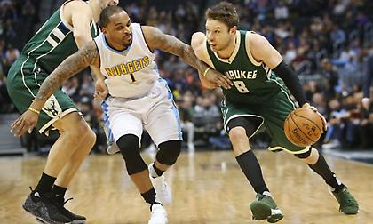 Χάνουν για περίπου έναν μήνα τον Ντελαβεντόβα οι Μπακς!