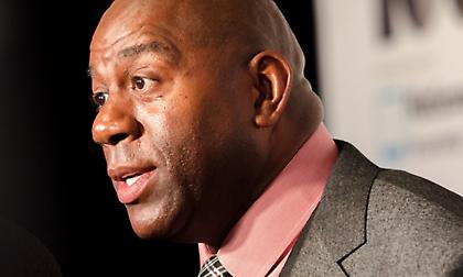 Τιμωρήθηκε επειδή… είπε καλά λόγια για τον Αντετοκούνμπο ο Μάτζικ Τζόνσον!